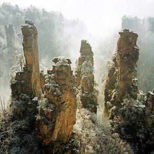 7-Day Chengdu-Zhangjiajie-Shanghai Tour